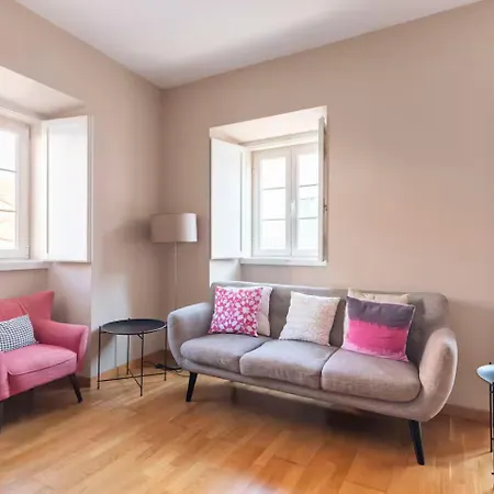 Tower Of Belem Premium A, B & C דירה