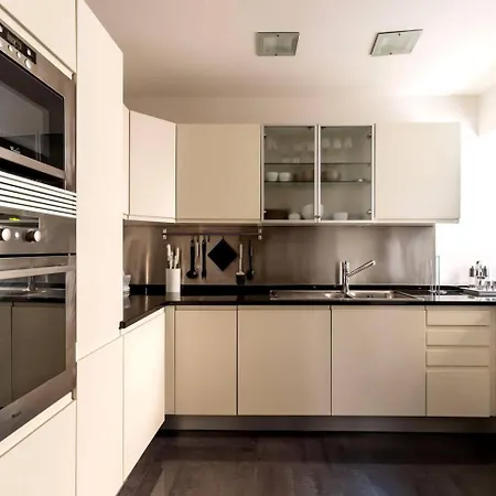 Tower Of Belem Premium A, B & C דירה ליסבון