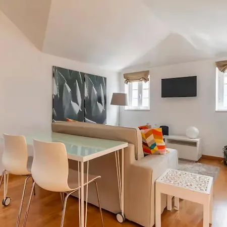 דירה Tower Of Belem Premium A, B & C ליסבון