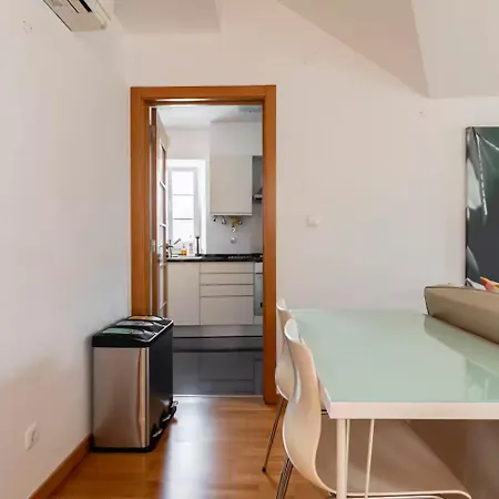 דירה Tower Of Belem Premium A, B & C ליסבון