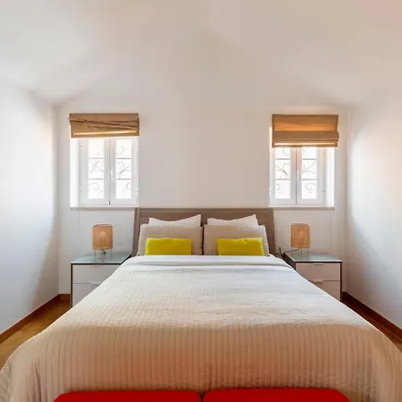 Tower Of Belem Premium A, B & C דירה