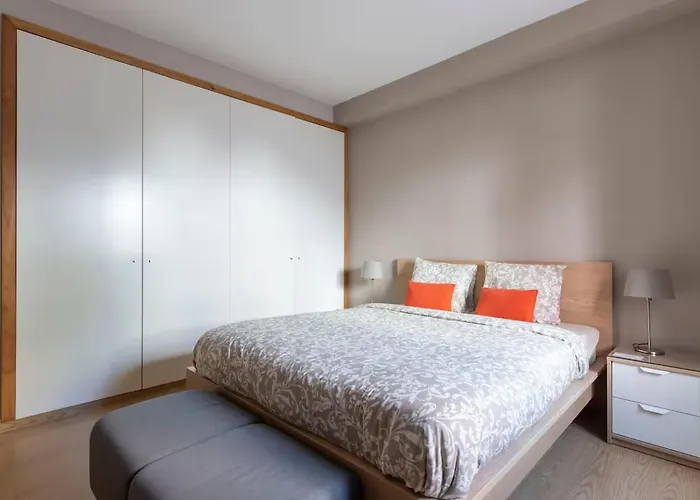 Tower Of Belem Premium A, B & C 아파트