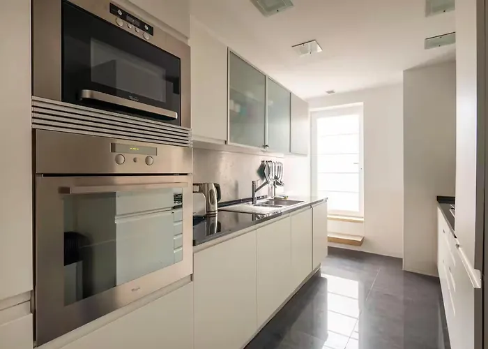 아파트 Tower Of Belem Premium A, B & C 리스본