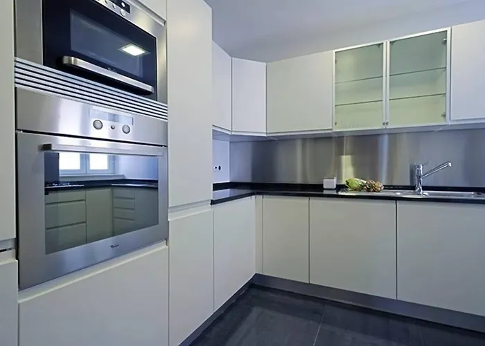 아파트 Tower Of Belem Premium A, B & C 리스본